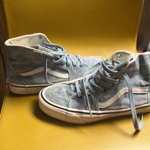 Vans - Picture 4 of 6